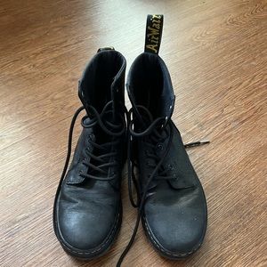 Size 7 Mens Black Combs Leather Dr. Martens